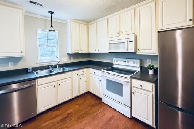 3630 Sunset Hollow Drive, High Point, NC 27265