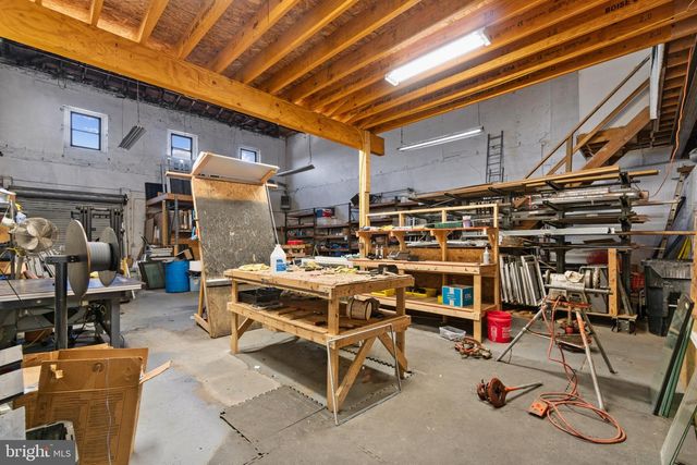 101 N CLINTON ST, Baltimore, MD 21224