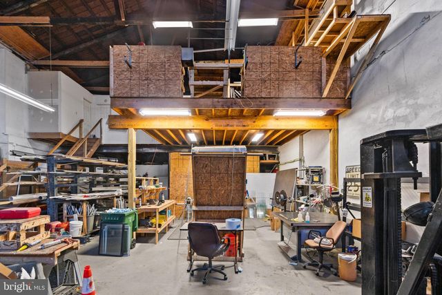 101 N CLINTON ST, Baltimore, MD 21224