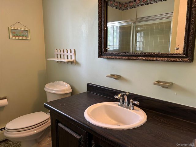 6 Harton Court, East Northport, NY 11731