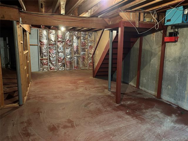 6 Harton Court, East Northport, NY 11731