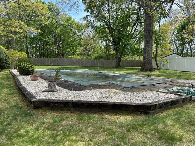 6 Harton Court, East Northport, NY 11731