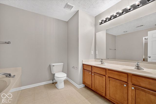 9013 Mercer Drive, Fishers, IN 46038