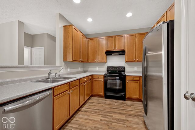 9013 Mercer Drive, Fishers, IN 46038