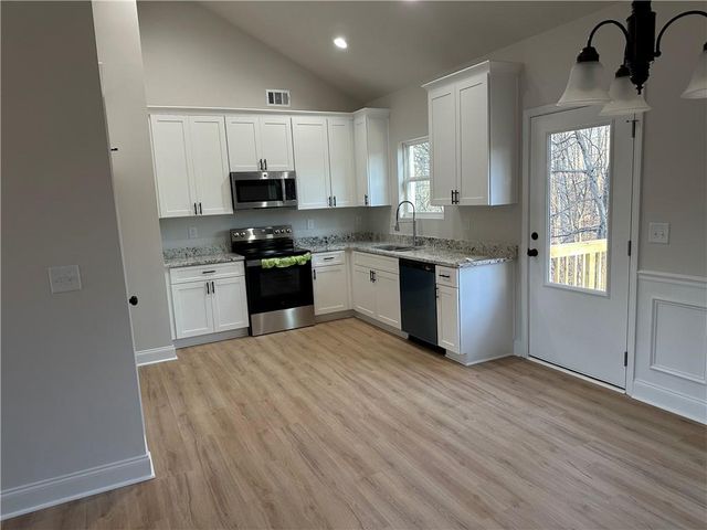 140 Highland Pointe Drive, Alto, GA 30510