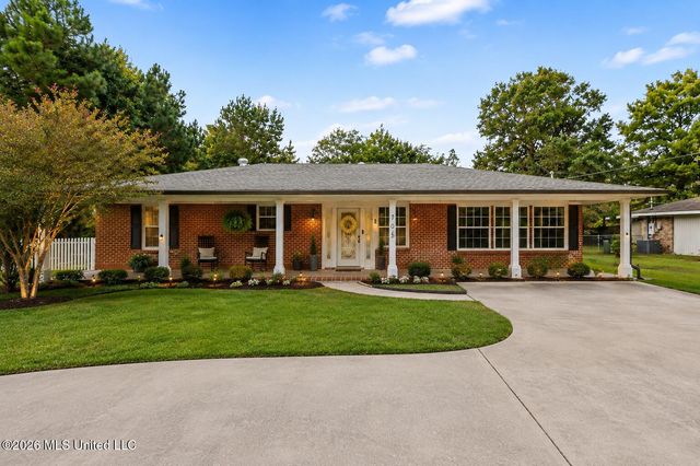 705 Saint Joseph Street, Waveland, MS 39576