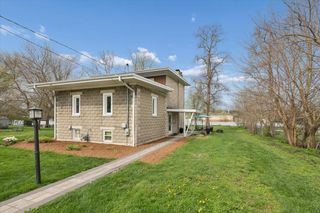 34 S River Street, South Elgin, IL 60177