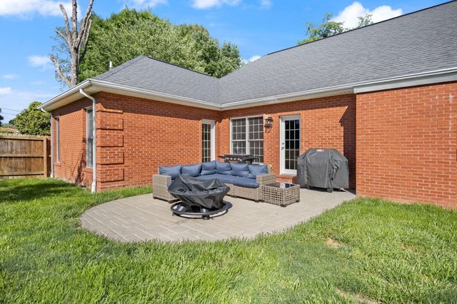 232 Sycamore Springs Drive, Somerset, KY 42503