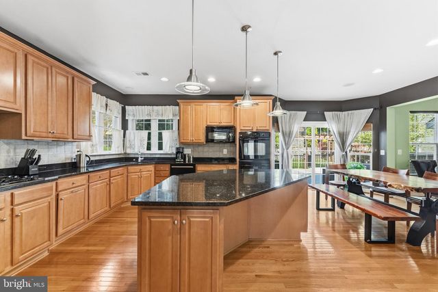 1663 GEORGES KNOLL CT, Woodbridge, VA 22192