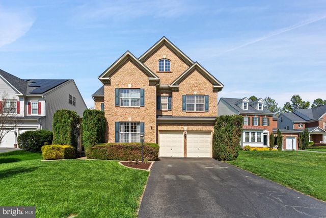 1663 GEORGES KNOLL CT, Woodbridge, VA 22192