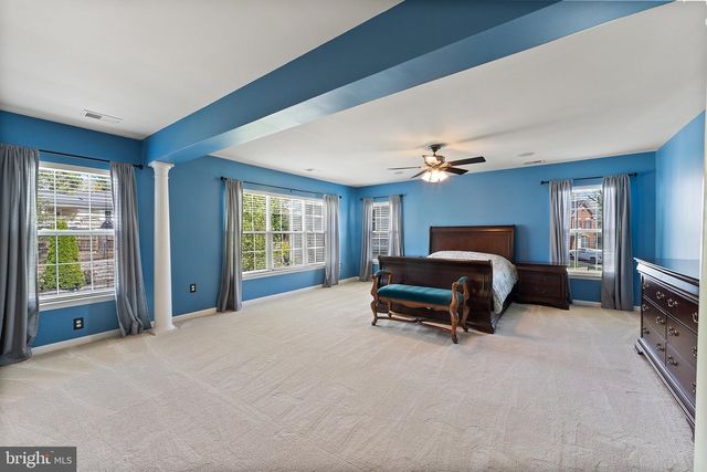 1663 GEORGES KNOLL CT, Woodbridge, VA 22192