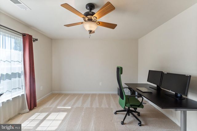 1663 GEORGES KNOLL CT, Woodbridge, VA 22192