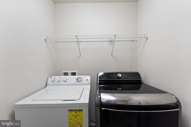 1663 GEORGES KNOLL CT, Woodbridge, VA 22192