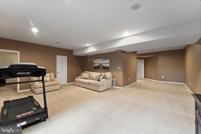 1663 GEORGES KNOLL CT, Woodbridge, VA 22192