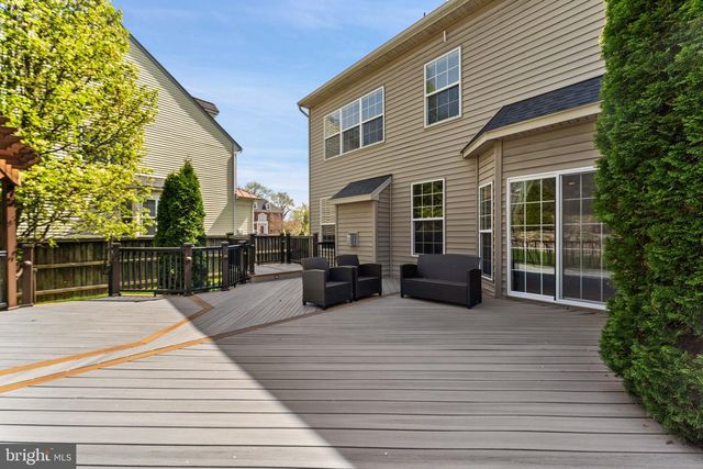1663 GEORGES KNOLL CT, Woodbridge, VA 22192
