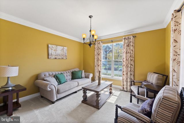 1663 GEORGES KNOLL CT, Woodbridge, VA 22192