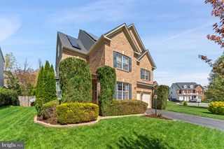 1663 GEORGES KNOLL CT, Woodbridge, VA 22192