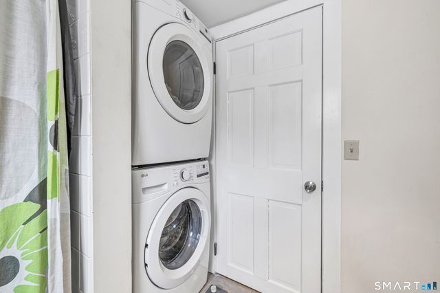 274 Lyons Plain Road, Weston, CT 06883