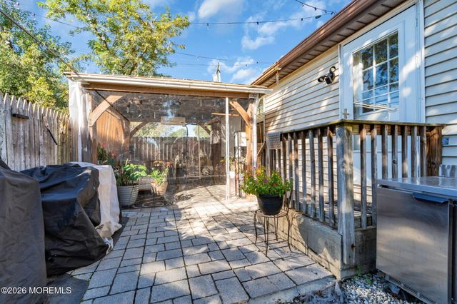 166 Hudson Avenue, Middletown, NJ 07748