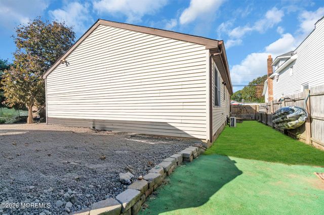 166 Hudson Avenue, Middletown, NJ 07748