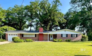 98 White Street, Brewton, AL 36426