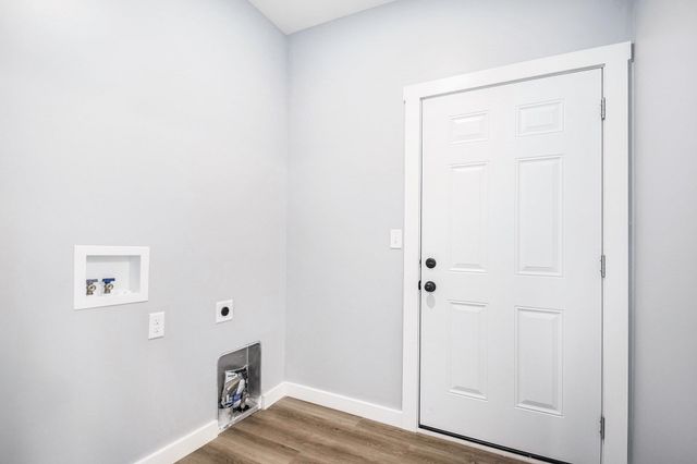 652 Bungalow Drive, Nappanee, IN 46550