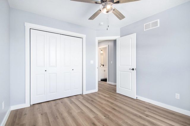 652 Bungalow Drive, Nappanee, IN 46550