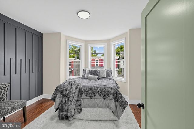24 W DUVAL ST, Philadelphia, PA 19144