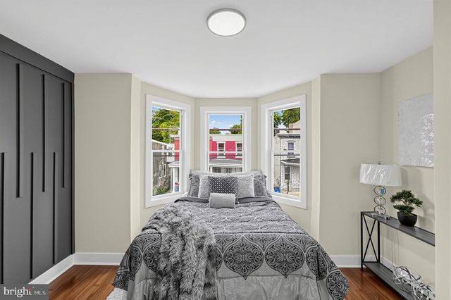 24 W DUVAL ST, Philadelphia, PA 19144