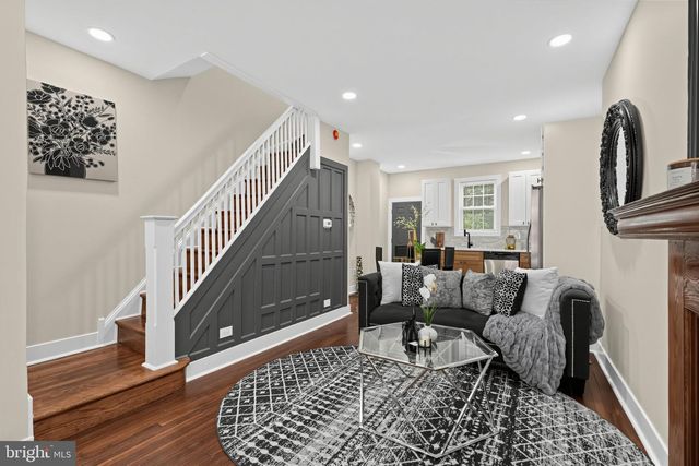 24 W DUVAL ST, Philadelphia, PA 19144