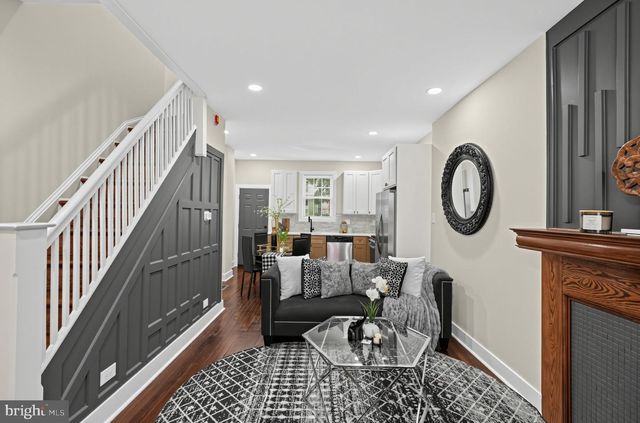 24 W DUVAL ST, Philadelphia, PA 19144