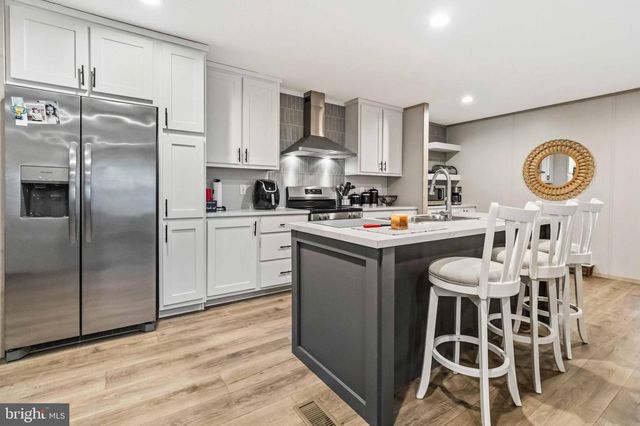 254 WALNUT ST, Bainbridge, PA 17502