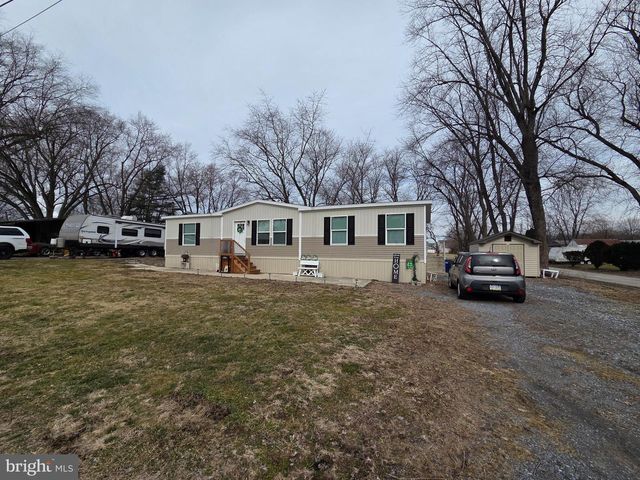 254 WALNUT ST, Bainbridge, PA 17502