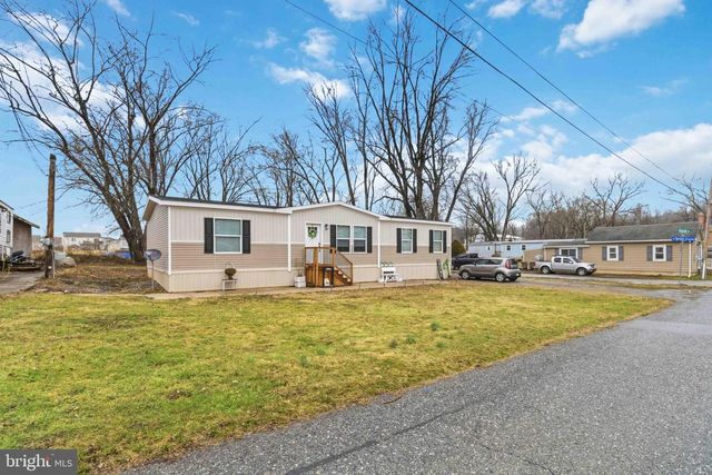 254 WALNUT ST, Bainbridge, PA 17502