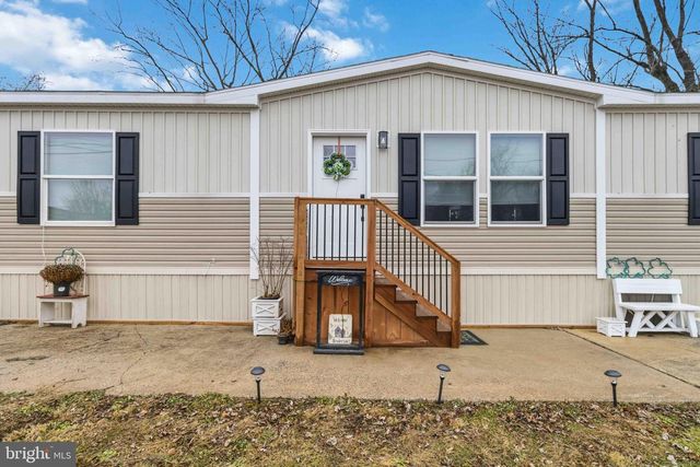 254 WALNUT ST, Bainbridge, PA 17502