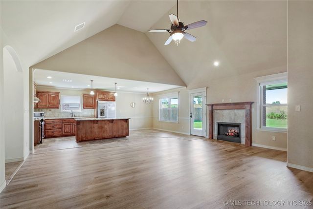 7415 E 84th Street North, Owasso, OK 74055