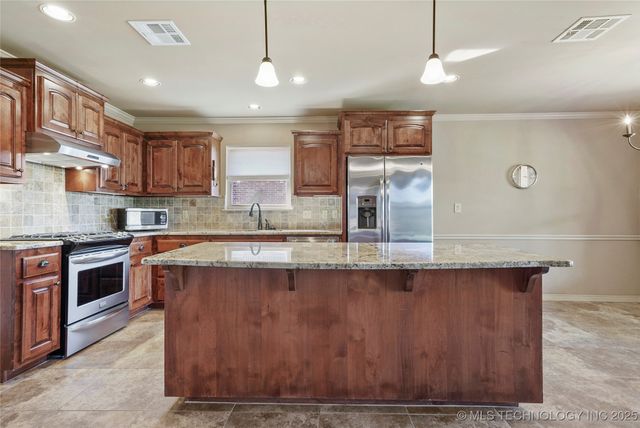 7415 E 84th Street North, Owasso, OK 74055