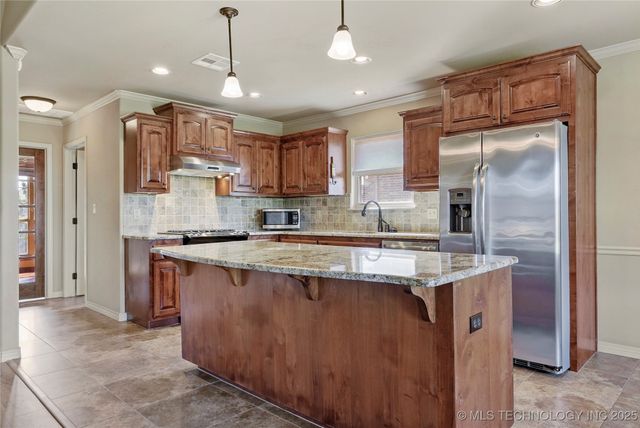 7415 E 84th Street North, Owasso, OK 74055