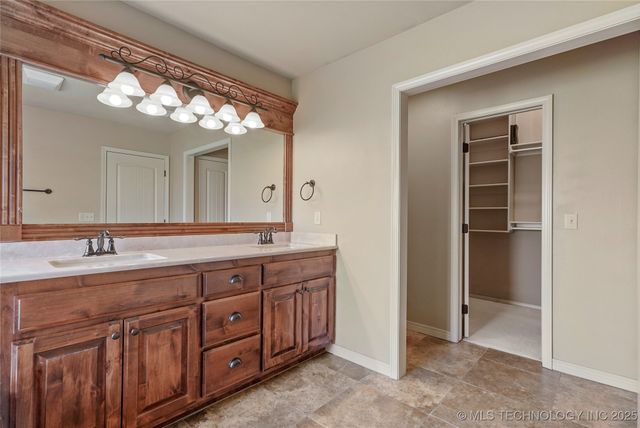 7415 E 84th Street North, Owasso, OK 74055