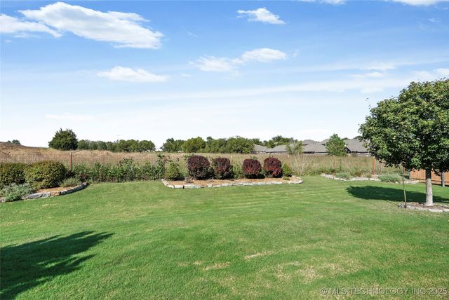 7415 E 84th Street North, Owasso, OK 74055