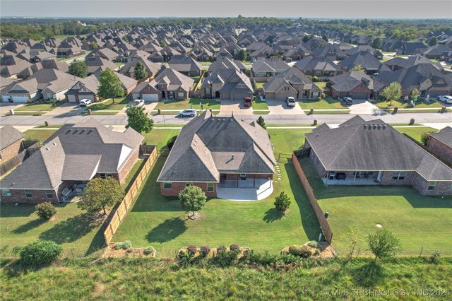 7415 E 84th Street North, Owasso, OK 74055