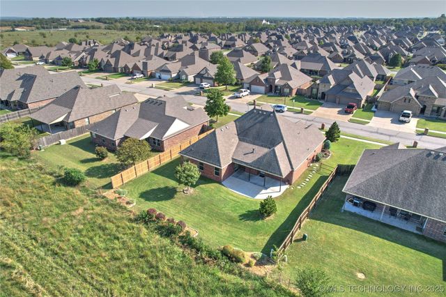 7415 E 84th Street North, Owasso, OK 74055