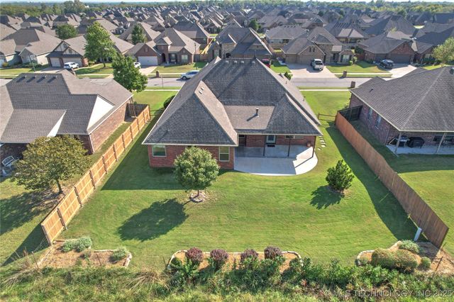 7415 E 84th Street North, Owasso, OK 74055