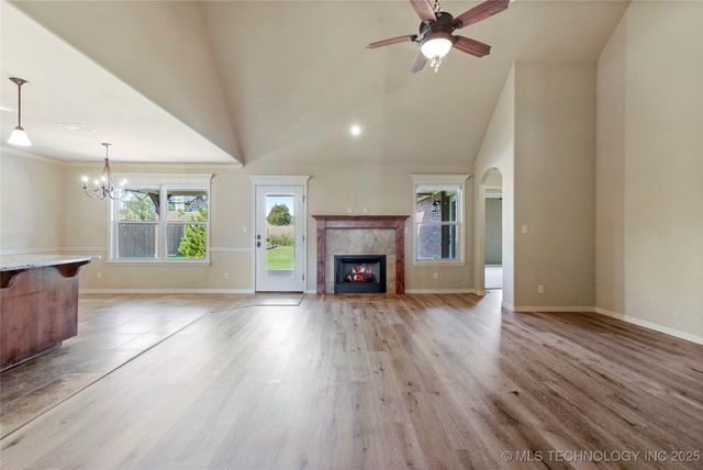 7415 E 84th Street North, Owasso, OK 74055