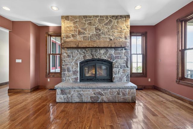 231-233 Celery Avenue 231, New Hampton, NY 10958