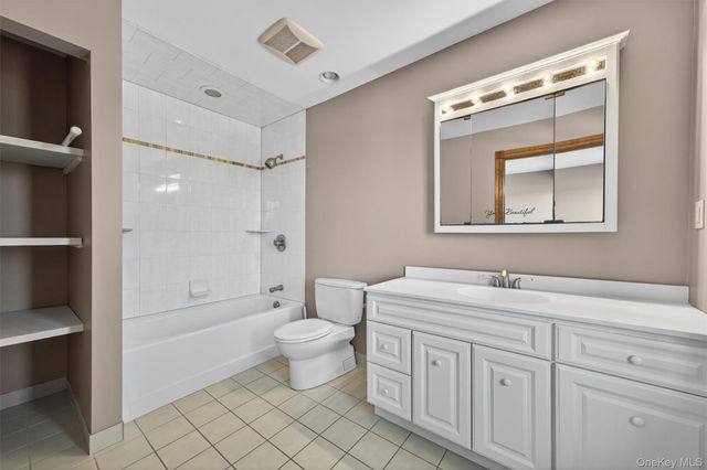 231-233 Celery Avenue 231, New Hampton, NY 10958