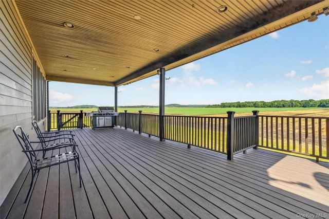 231-233 Celery Avenue 231, New Hampton, NY 10958