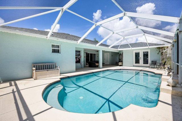 631 SE Stow Terrace, Port St. Lucie, FL 34984