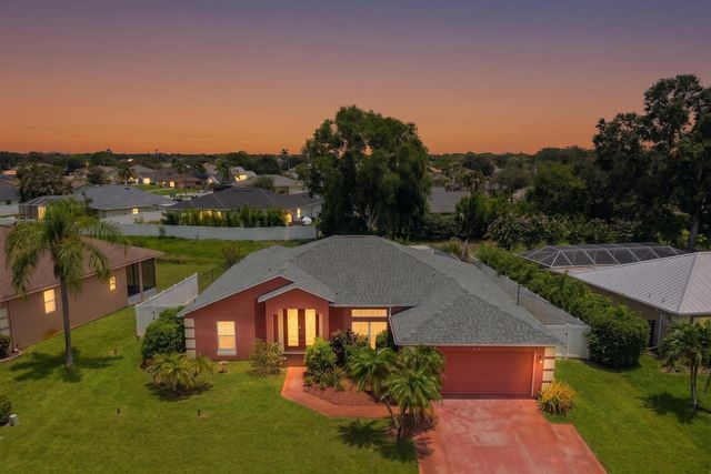 631 SE Stow Terrace, Port St. Lucie, FL 34984