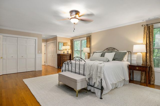 11 Evergreen Way, Stratham, NH 03885